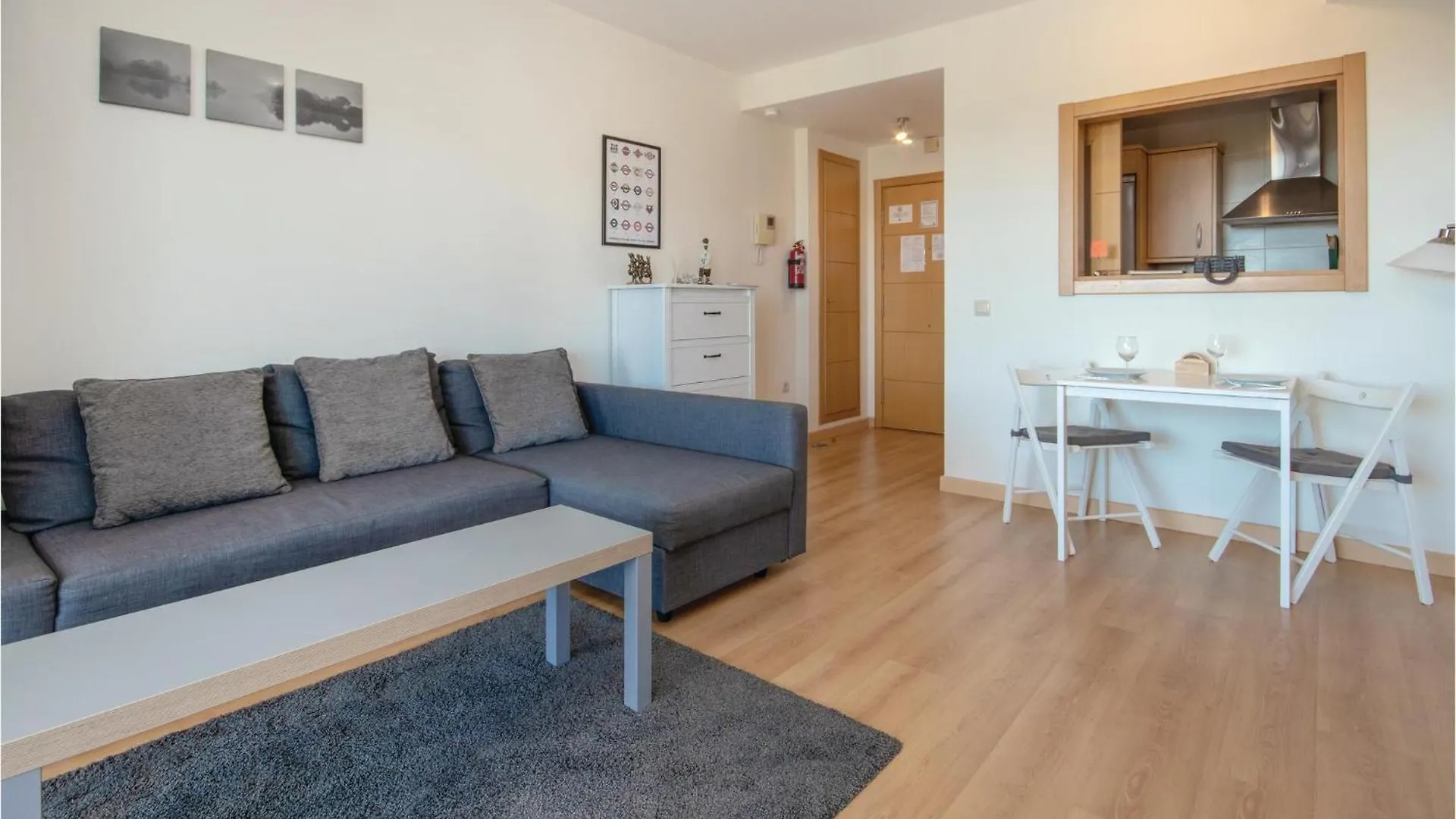 1 Bedroom Awesome Apartment In لا كالا ذي ميخاس إسبانيا